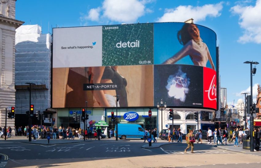London,uk,-,August,19,2019,:,Billboards,At,Piccadilly,Circus,,A